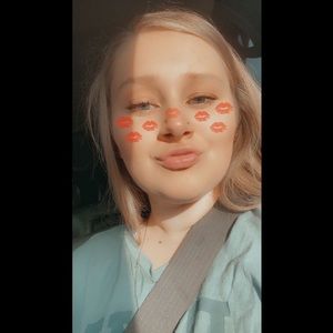 Meet your Posher, Madelyn